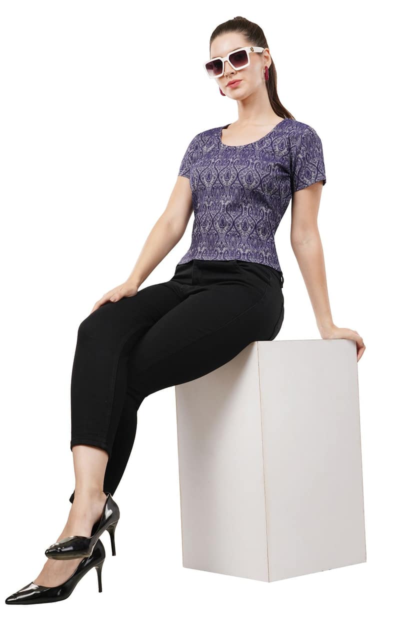 Women Textured Jacquared Top view 4