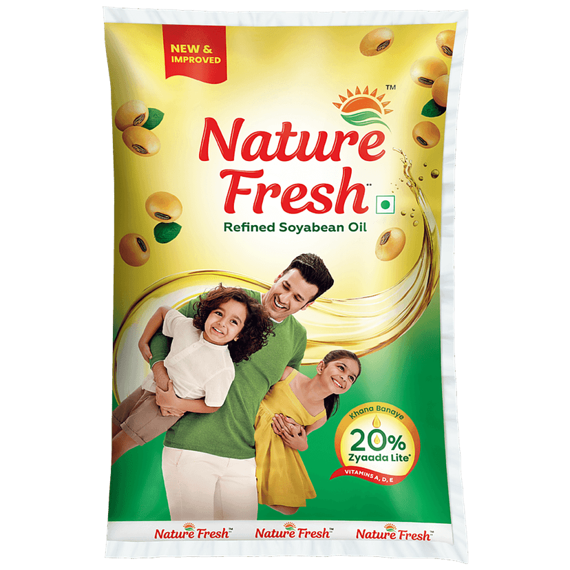 Nature Fresh Refined Soyabean Oil, 1 L Pouch view 2