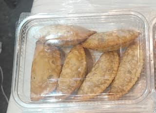 Traditional Sweet Gujiya (Pack of 6) | Crispy Fried Pastry | Festive Celebration