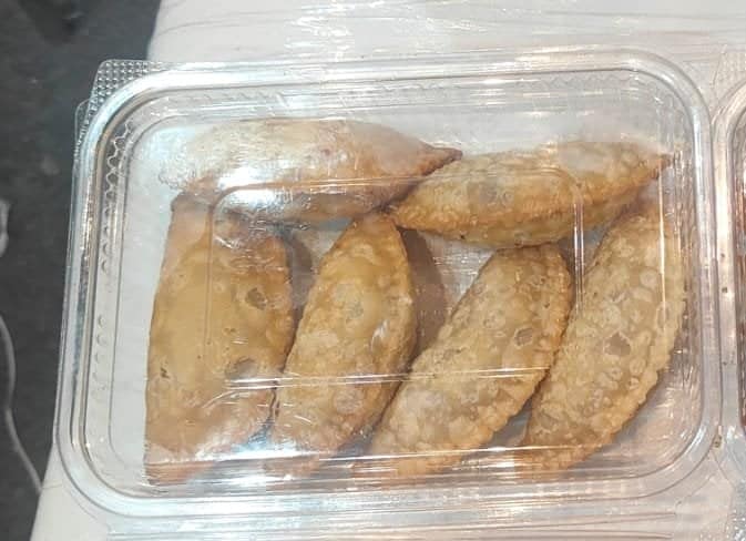 Traditional Sweet Gujiya (Pack of 6) | Crispy Fried Pastry | Festive Celebration