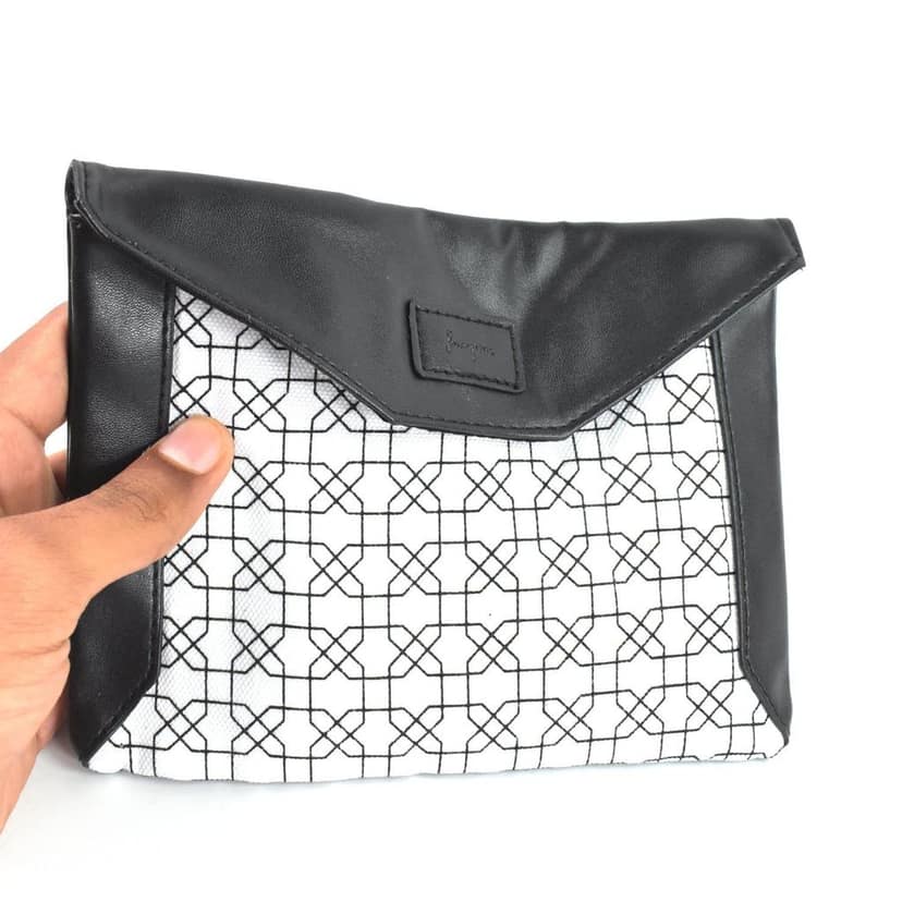 Multipurpose Pouch With Magnetic Lock(1 Pc / 19×14 Cm) view 8