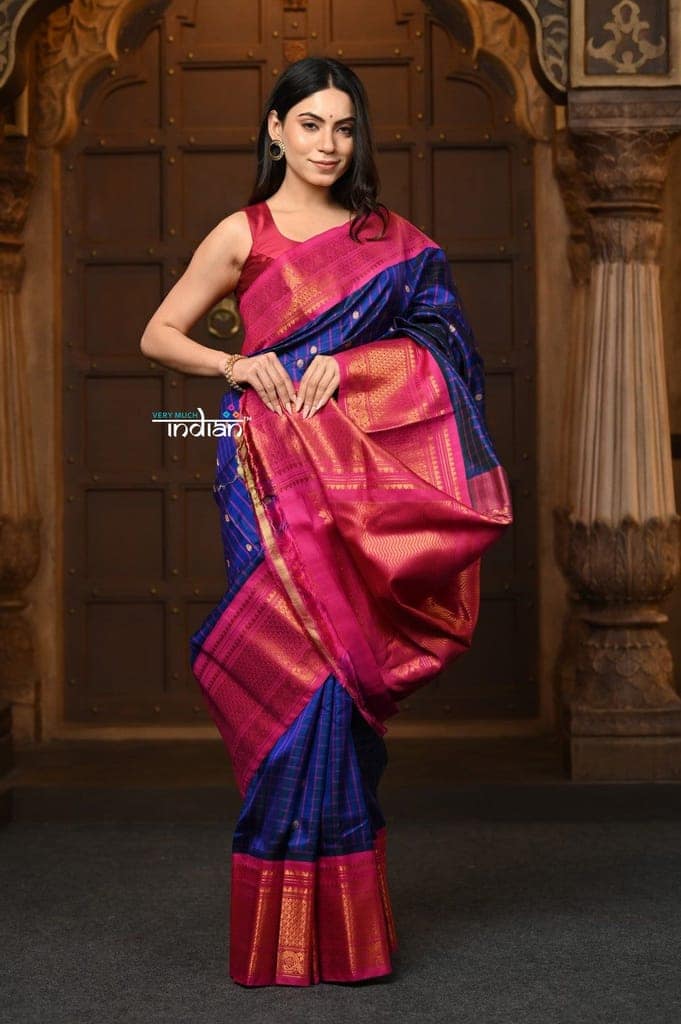 Parampara Premium ~ Gadwal Pure Silk Handloom Saree in Dual Tone Peacock Blue with Pink Border view 2