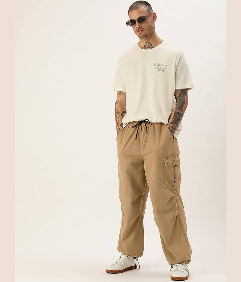 Bene Kleed Unisex Black Parachute Fit Pure Cotton Cargos Trousers view 4