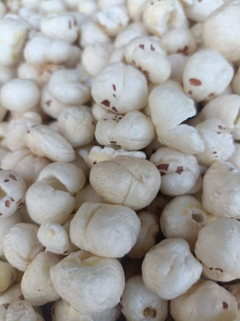 MiKiMak Raw Mithila Makhana - 5 Suta Hand Picked - 250 Gram view 3
