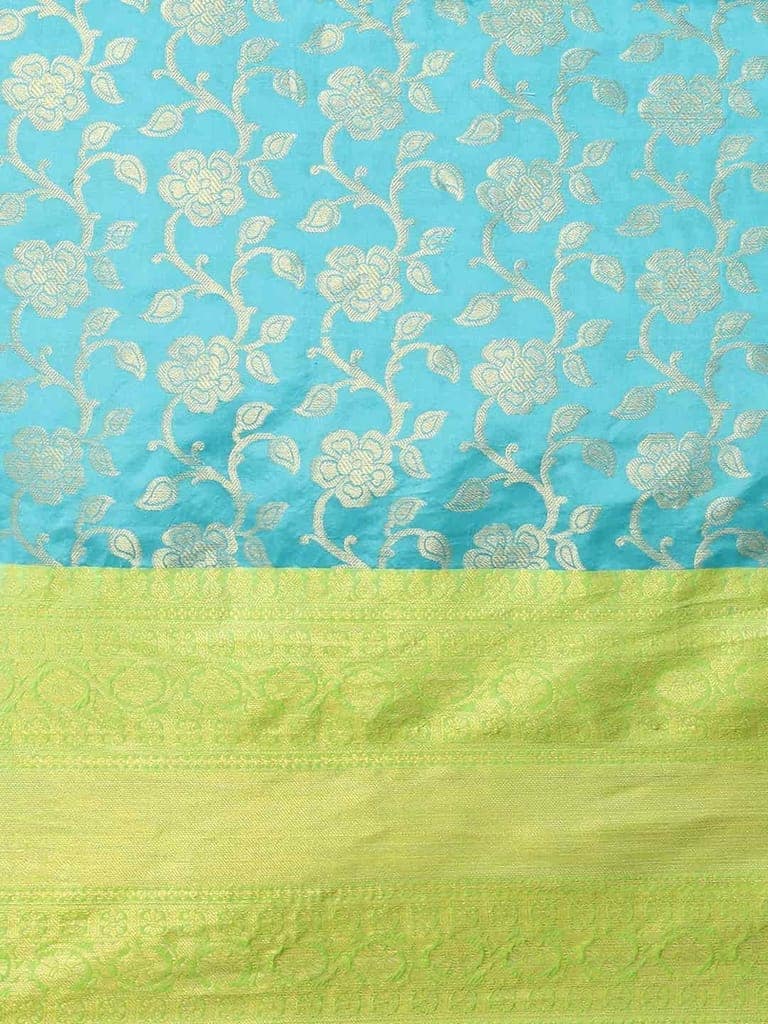 Women's Brocade Soft Silk Zari Woven Saree With Unstiched Blouse Piece view 4