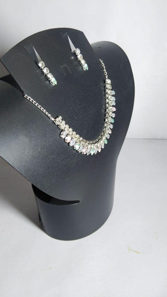 Elegant Rhinestone Necklace and Earring Set view 4
