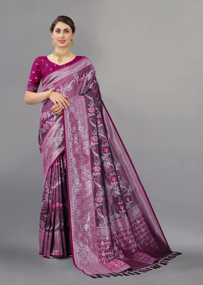 Yavira silk Women's Purple Handwoven Silk Blend Saree