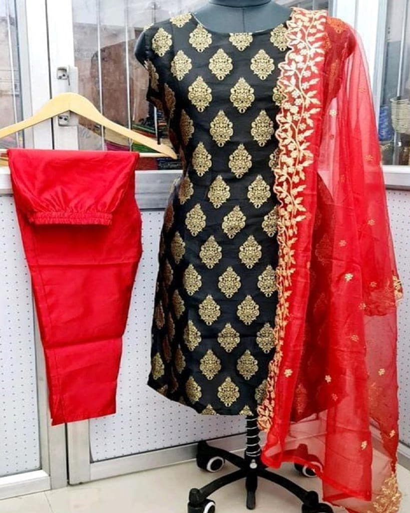 MyCOST Zari Weave Jacquard Festival wear Kurta Pant Dupatta Set, Sleeves attached view 8