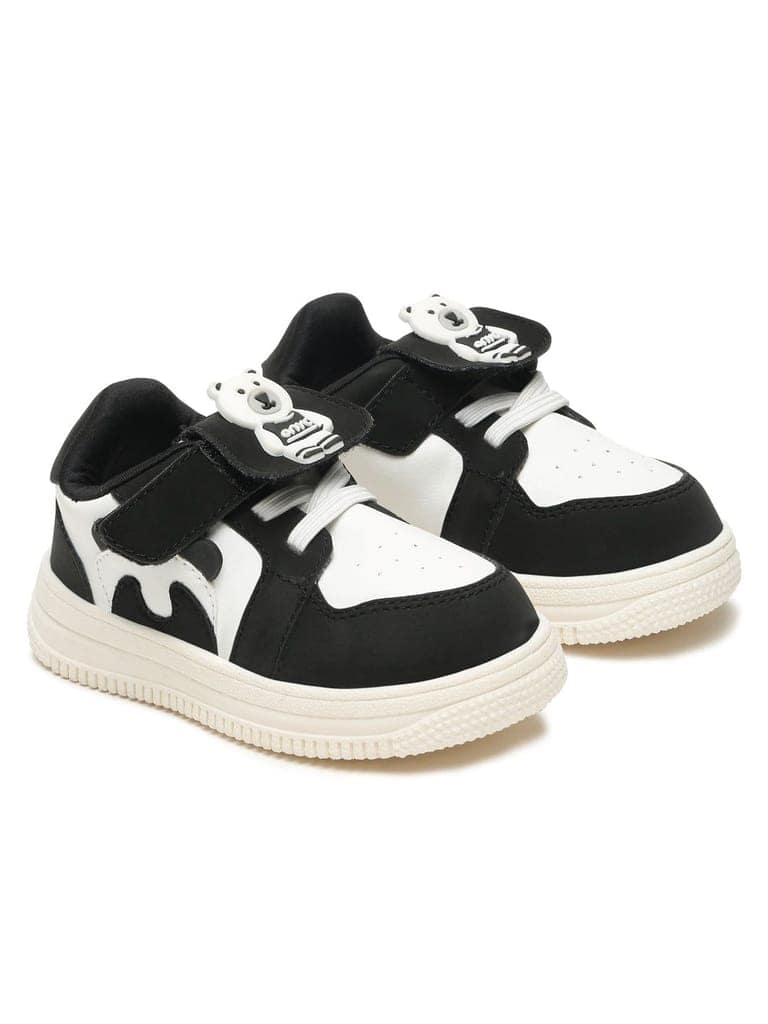 Panda Comfortable & Lightweight All-Season Sneakers – Black (Unisex) view 7