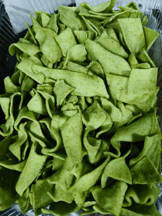 Mom's Magic Producer Broccoli Chips (100g) | Crispy Vegetable Snack | Healthy Munching