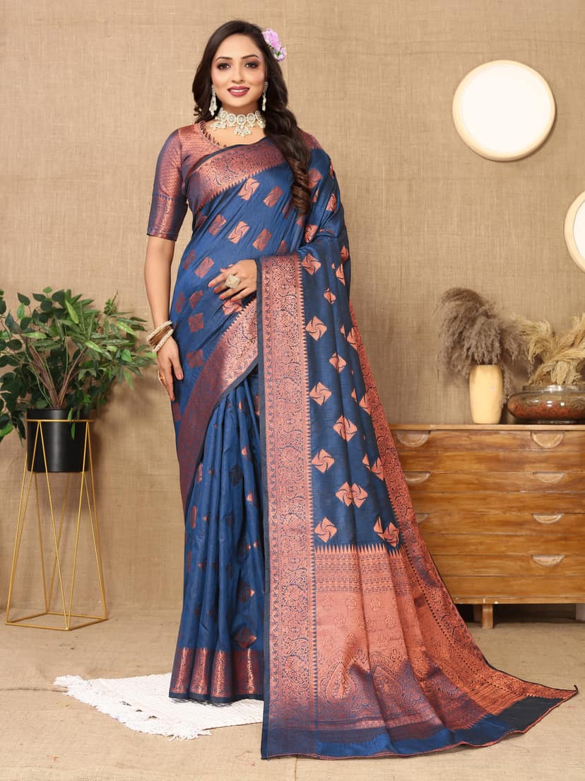Soft katan silk saree with copper zari weawing...
