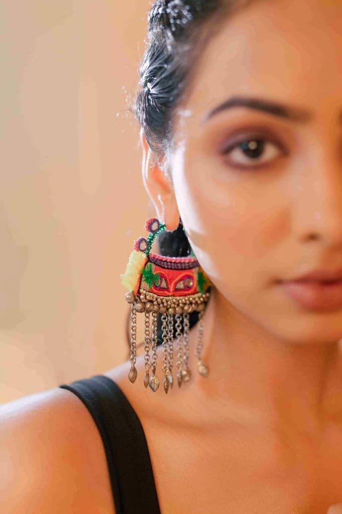 Aapne Ketla!! Earring view 3