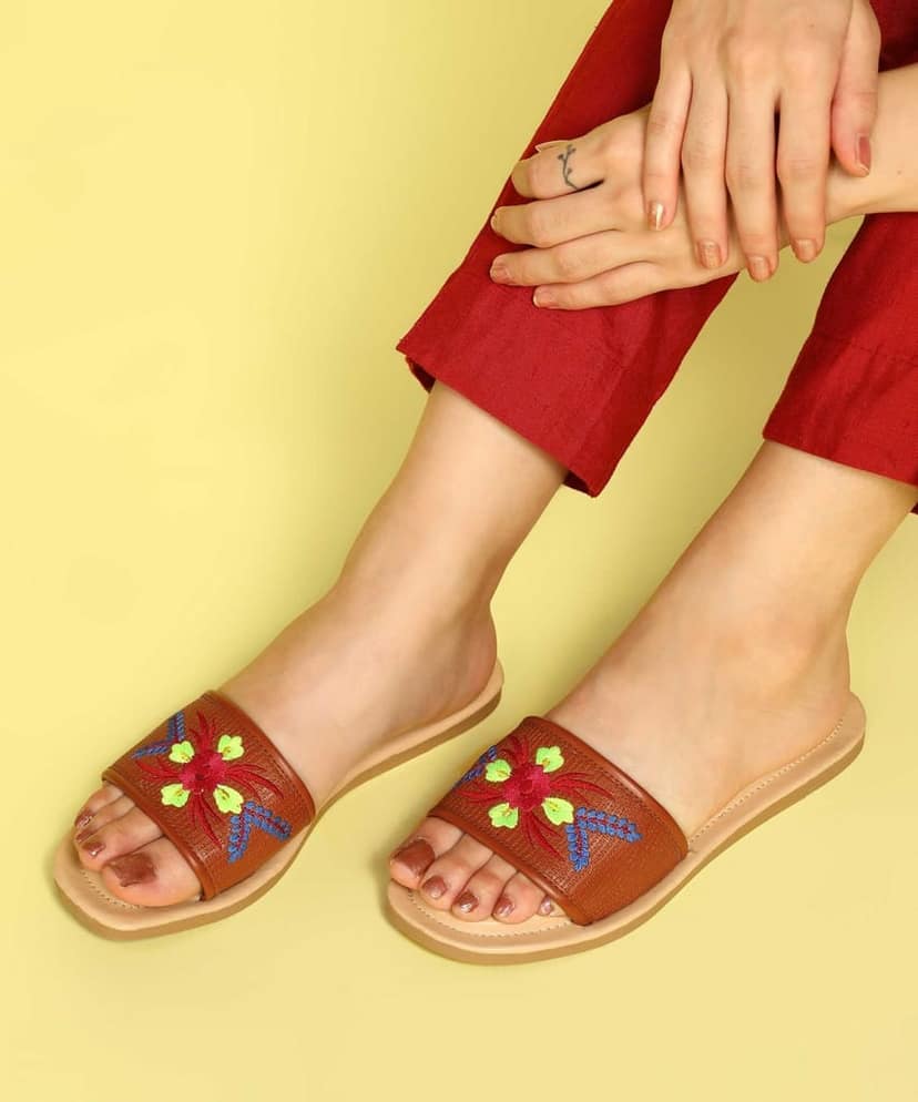 Paragon K6020L Stylish, Lightweight and Durable Trendy Casual Sandals for Women view 2