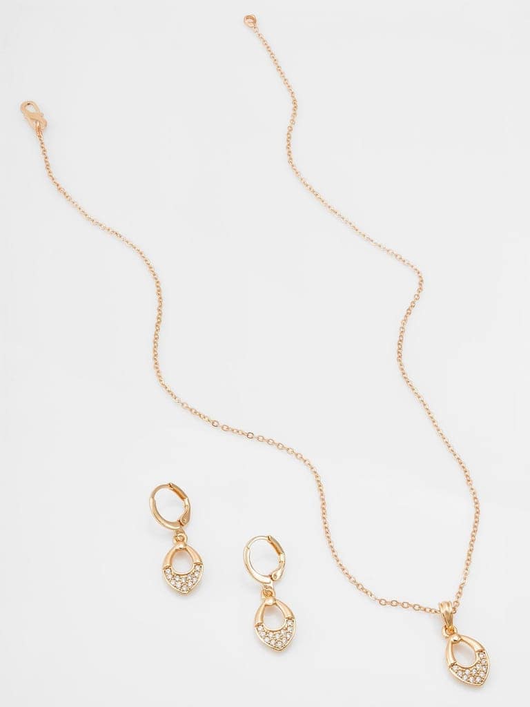 Morison Exquisite Diamond Pendant Set Sparkle and Shine view 3