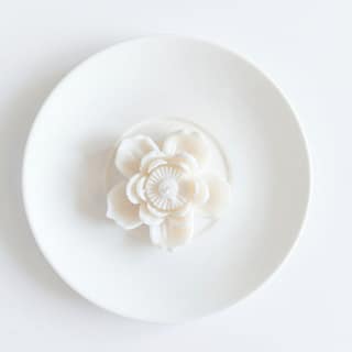 Assorted Flowers Soy Candle (Set of 2) – Japanese Cherry Blossom Fragrance