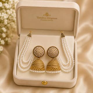 Timeless Elegance Silver-Plated Crystal Teardrop Necklace & Matching Earring Set