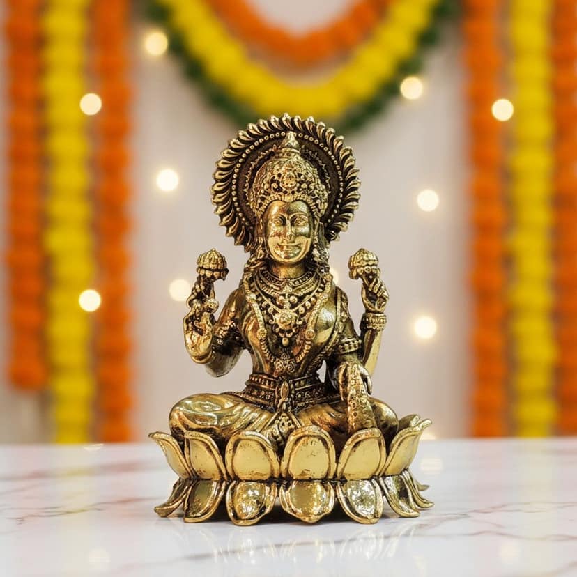 Machine Made Brass Laxmi Ji Idol � Goddess Lakshmi Decorative Statue, Height : 4 Inch (BSMAS1827 L)