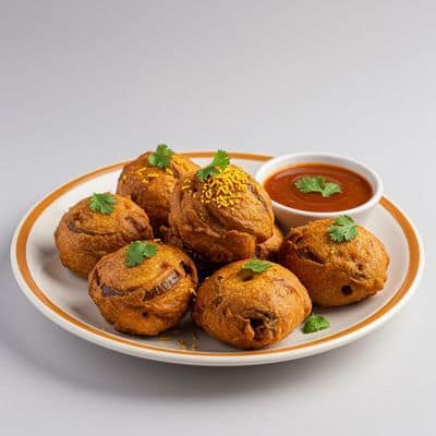 Crispy Onion Pakoda (Plate)