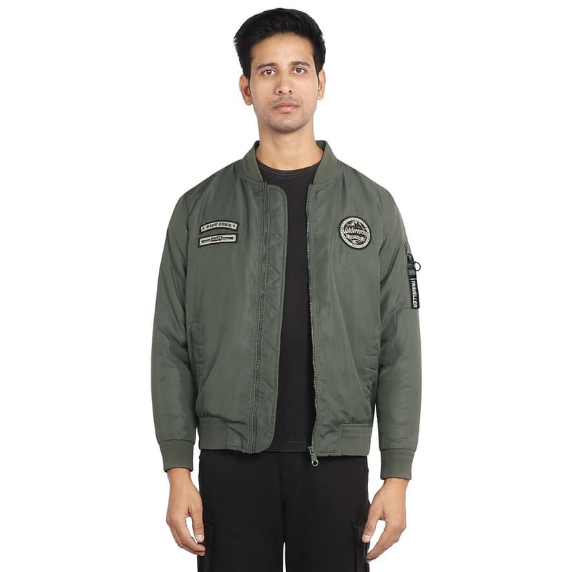 BOMBER JACKET BADGES AND TRIMS - Staging