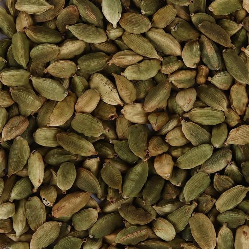 Rural Roots Whole Cardamom (Elaichi), 50g | Green Cardamom Small 7-8mm | Choti Elachi | Authentic Flavour for Cooking, Baking & Masala Blends - Rich Aroma & Natural Freshness view 3