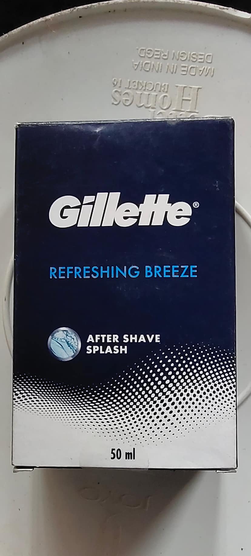 Gillette refreshing breeze after shave splash