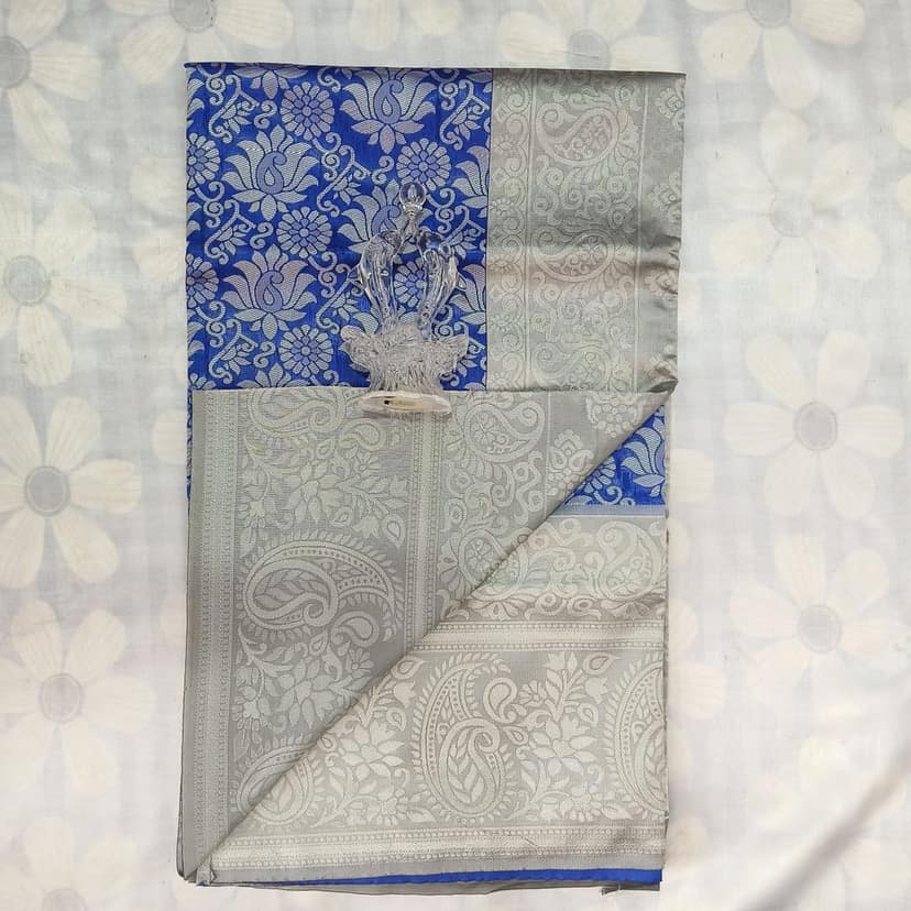 Tissue Silk Cotton Saree with Blouse view 3