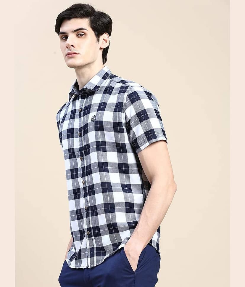 Showoff Cotton Blend Regular Fit Checks Half Sleeves Men's Casual Shirt - White ( Pack of 1 ) view 3