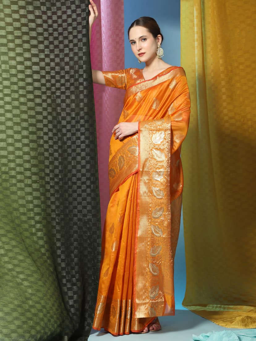 Yavira silk Women's Orange Printed Jacquard Saree