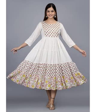 Smien - Off White Rayon Women's Flared Kurti ( Pack of 1 )