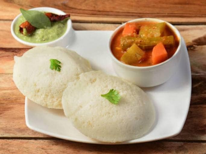 Steamed Idly (2 Pieces)