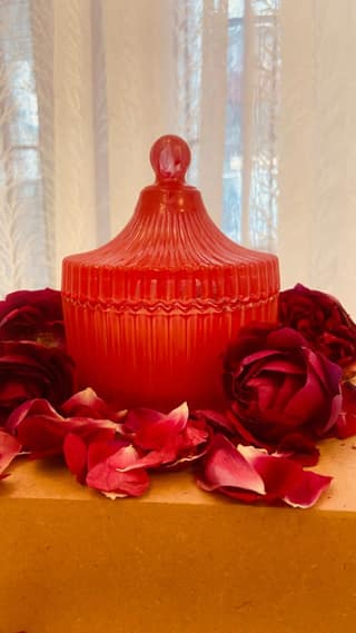 Red Rose Bouquet Candle