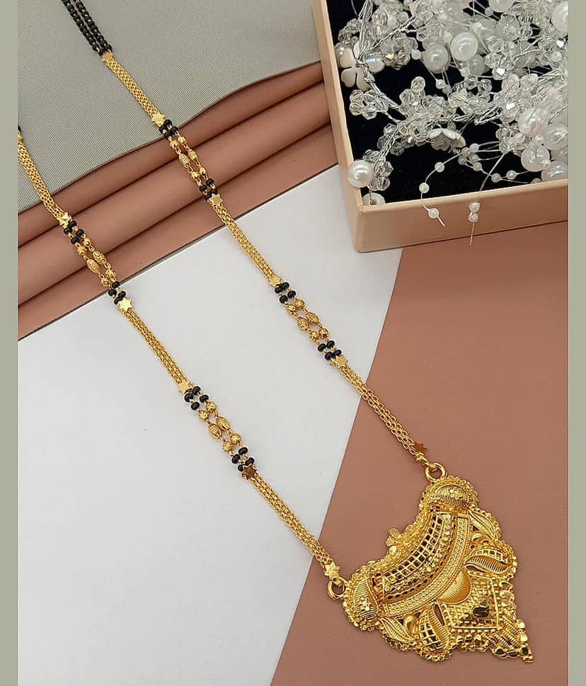 SHANKH-KRIVA Golden Mangalsutra ( Pack of 1 )
