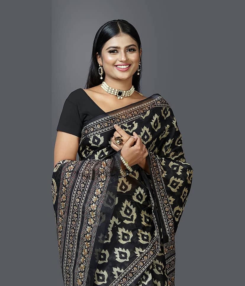 SHANVIKA Cotton Printed Saree Without Blouse Piece ( Black ) view 2