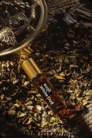 Soma Naturals Kasturi White Oud Attar Oil Based Unisex Body Perfume 10 ml