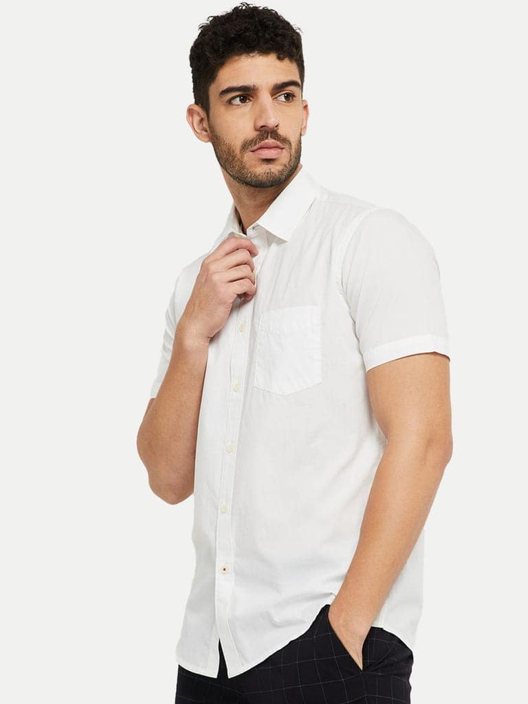 Men Solid White Cotton formal Shirt view 2