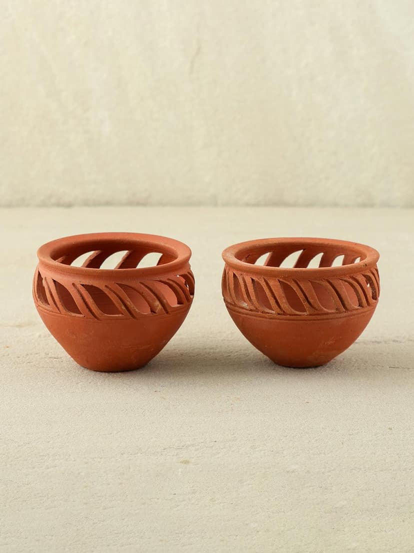 Matka Terracotta Diya - Leaf Cuts (Pack of 1, Natural, 3 inches x 2 inches) view 3