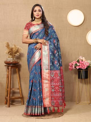 Soft Patola silk saree with Meenakari zari weaw...