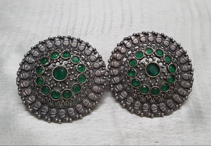 Glamvila Green Stone German Silver Stud view 2