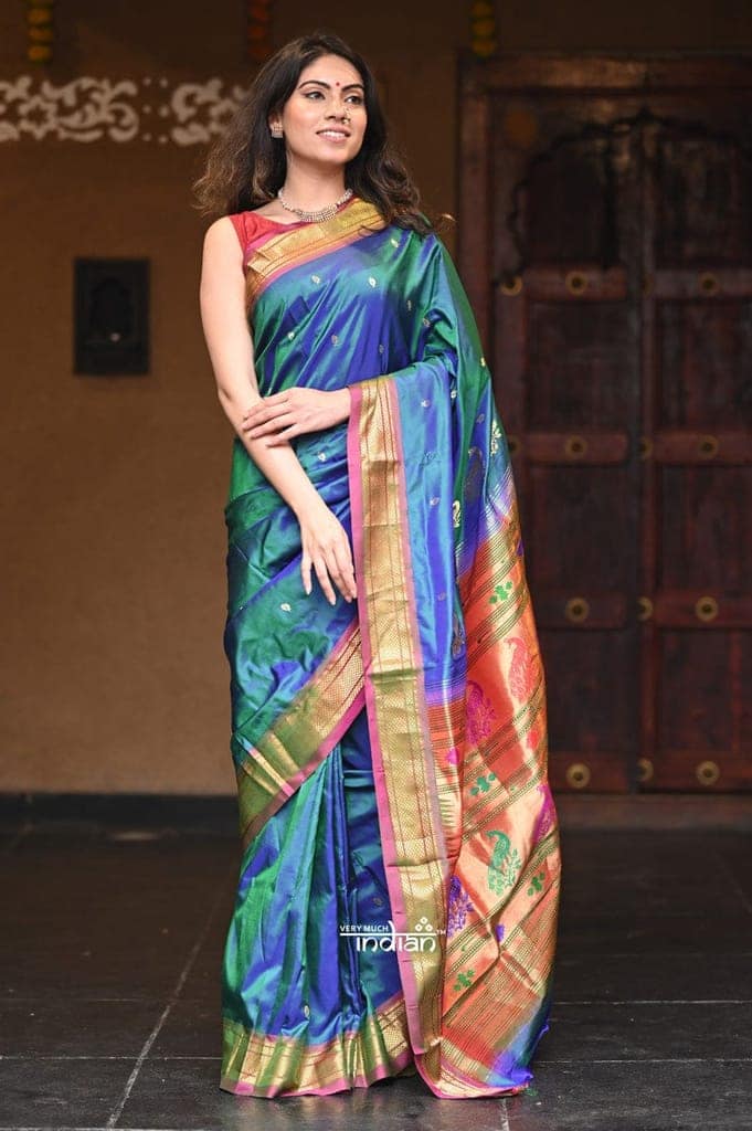 Mayur ~ Authentic Traditional Handloom Pure Silk Paithani Dual Tone Bluish Grey Green with Light Purple Border Lotus Peacock Pallu