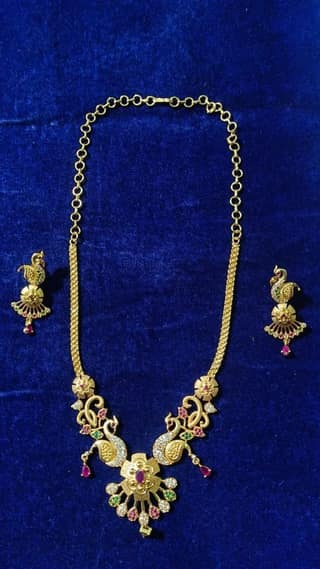 "Stunning Gold-Plated Peacock Necklace Set with Earrings"