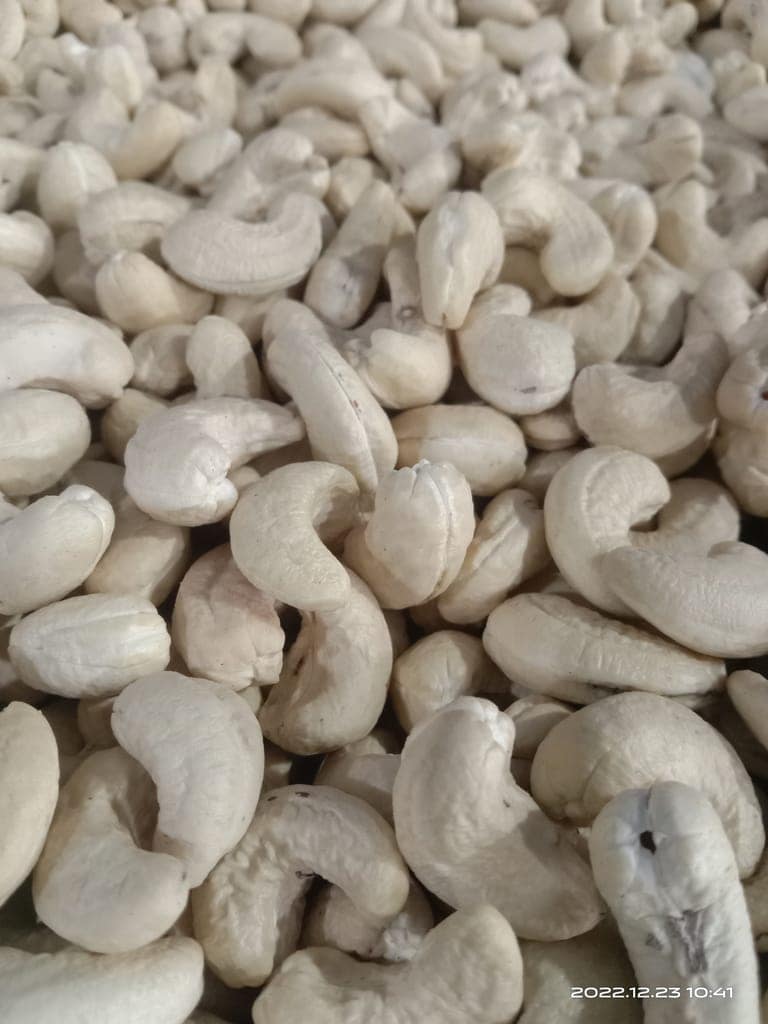 Uzhavan Unavu - (Grade-320) Panruti Cashews / kashyu / PanrutiMuntiri - 250 Gms view 6