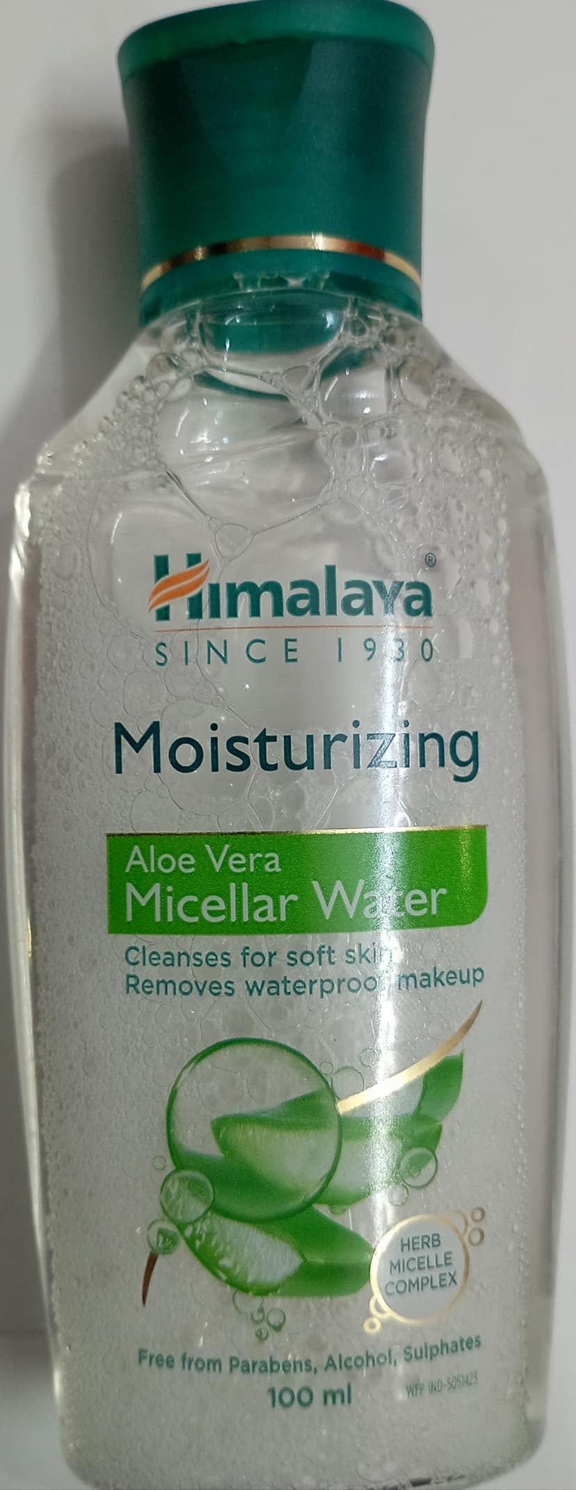 Himalaya moisturizing Aloe vera micellar water