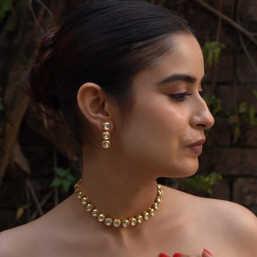 LUCKY JEWELLERY Back Meenakari 18K Gold Plated White color Uncut One Line Round Kundan Stone Necklace Set with Earrings Women & Girls (393-J5SK-1903) view 5