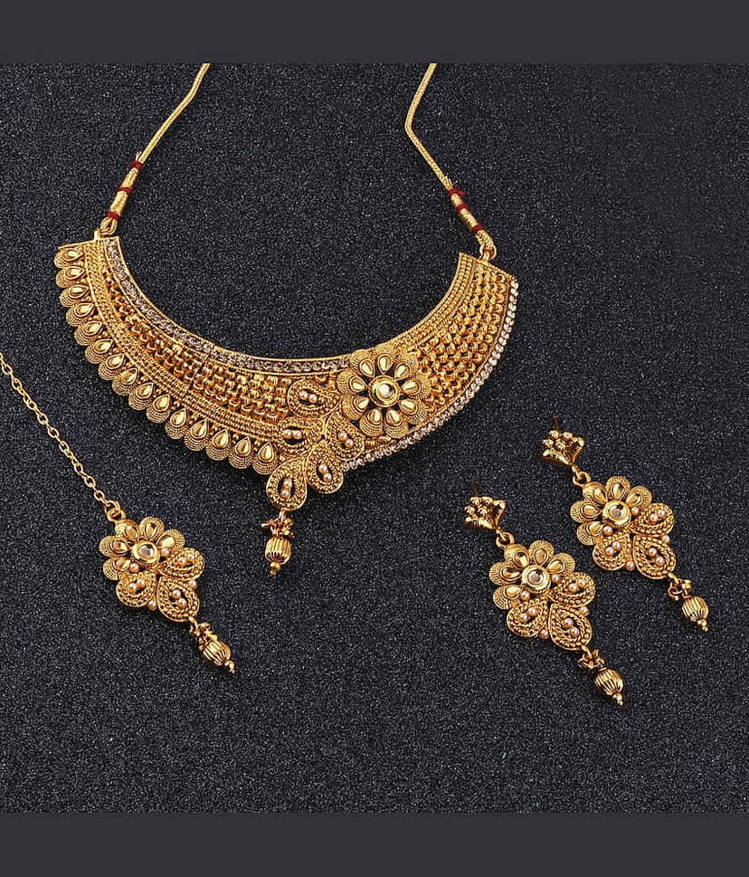 Silver Shine Alloy Golden Contemporary Contemporary/Fashion Antique Necklaces Set