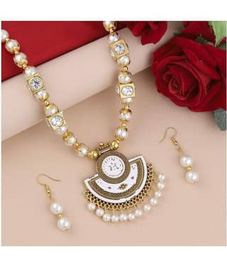 Silver Shine Alloy White Contemporary/Fashion Necklaces Set Contemporary