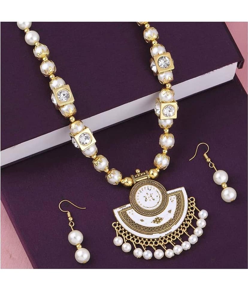 Silver Shine Alloy White Contemporary/Fashion Necklaces Set Contemporary view 2