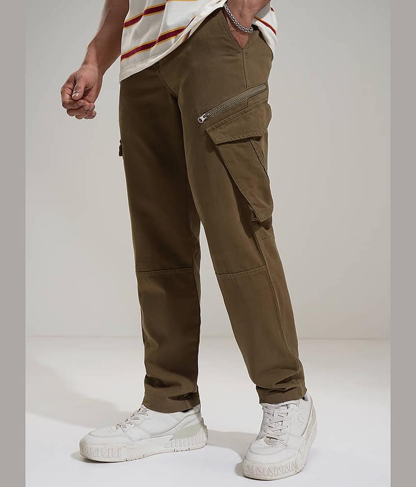 Highlander Slim Flat Men's Cargos - Brown ( Pack of 1 )