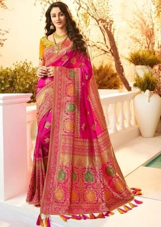Woven Art Silk Saree in Fuchsia