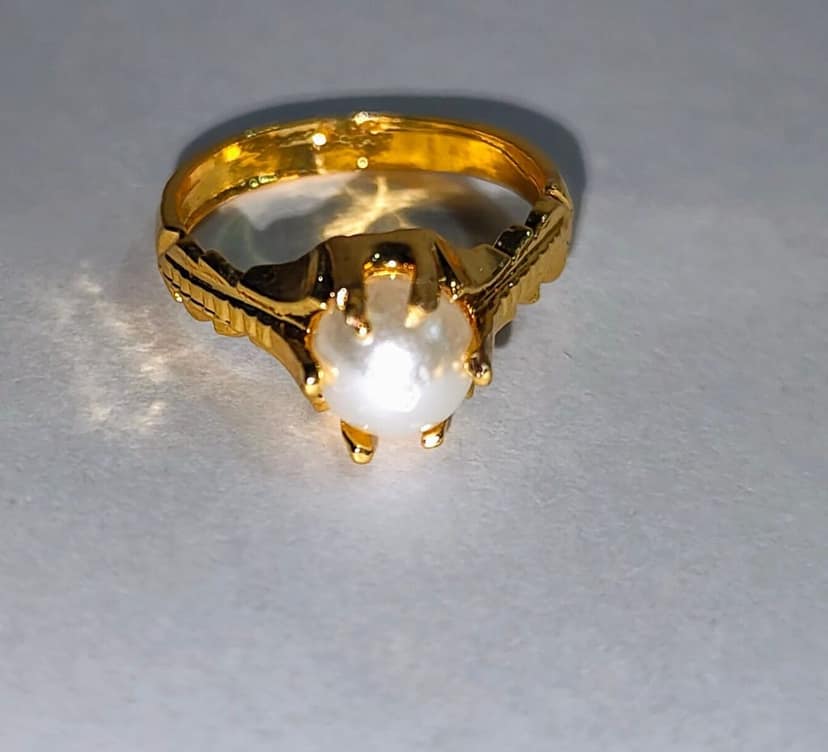 "Stunning Pearl and Gold Ring for Women" view 4