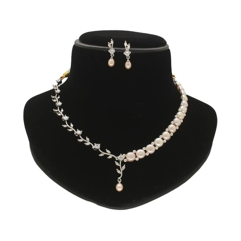 The Classic Princess Pearl Necklace Set view 2
